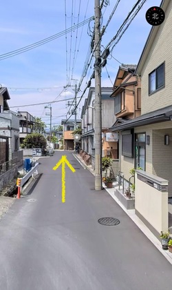 事務所前を、北へ50ｍ　お進みください。